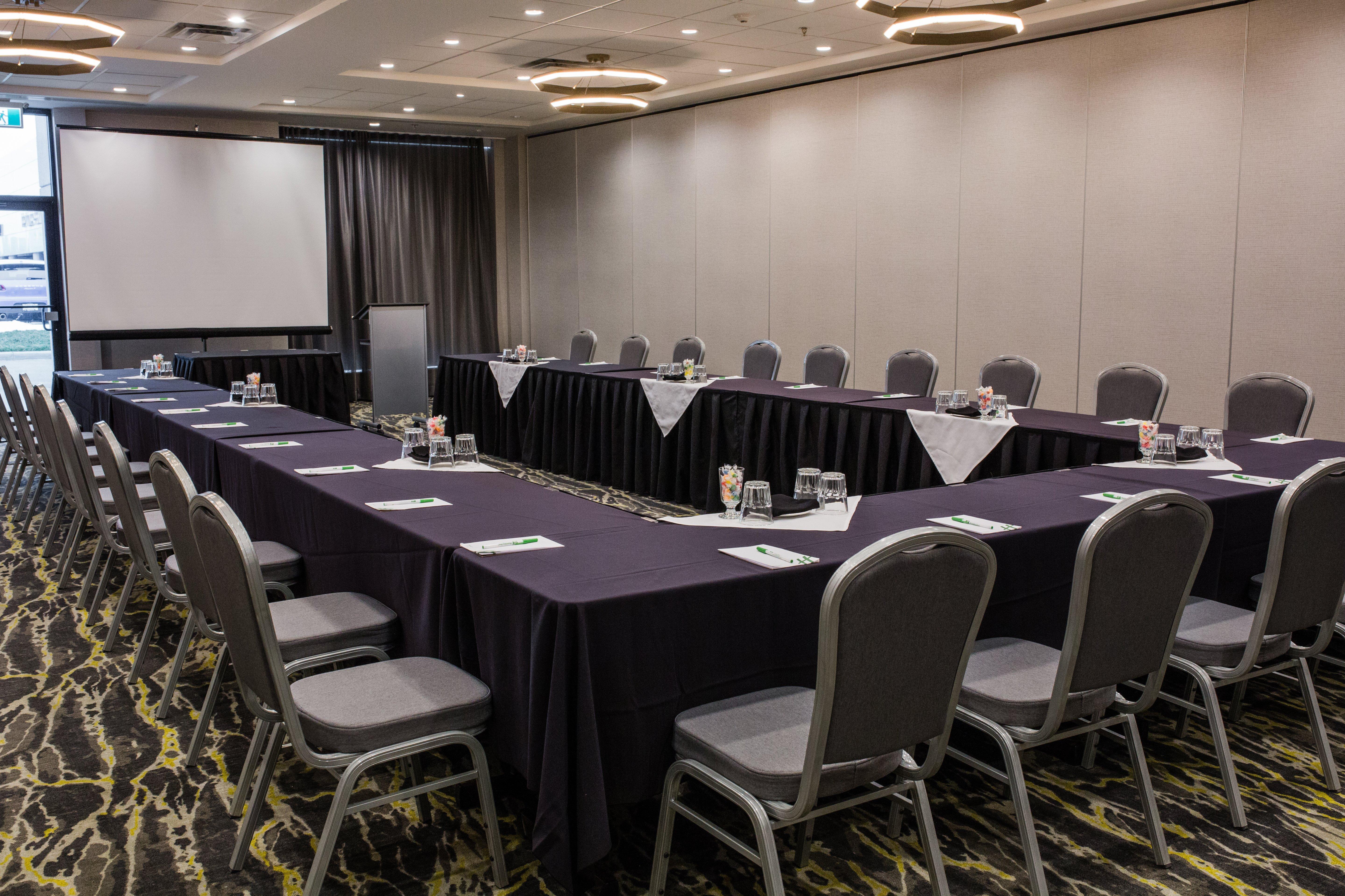 Holiday Inn Calgary South Conference Center מראה חיצוני תמונה