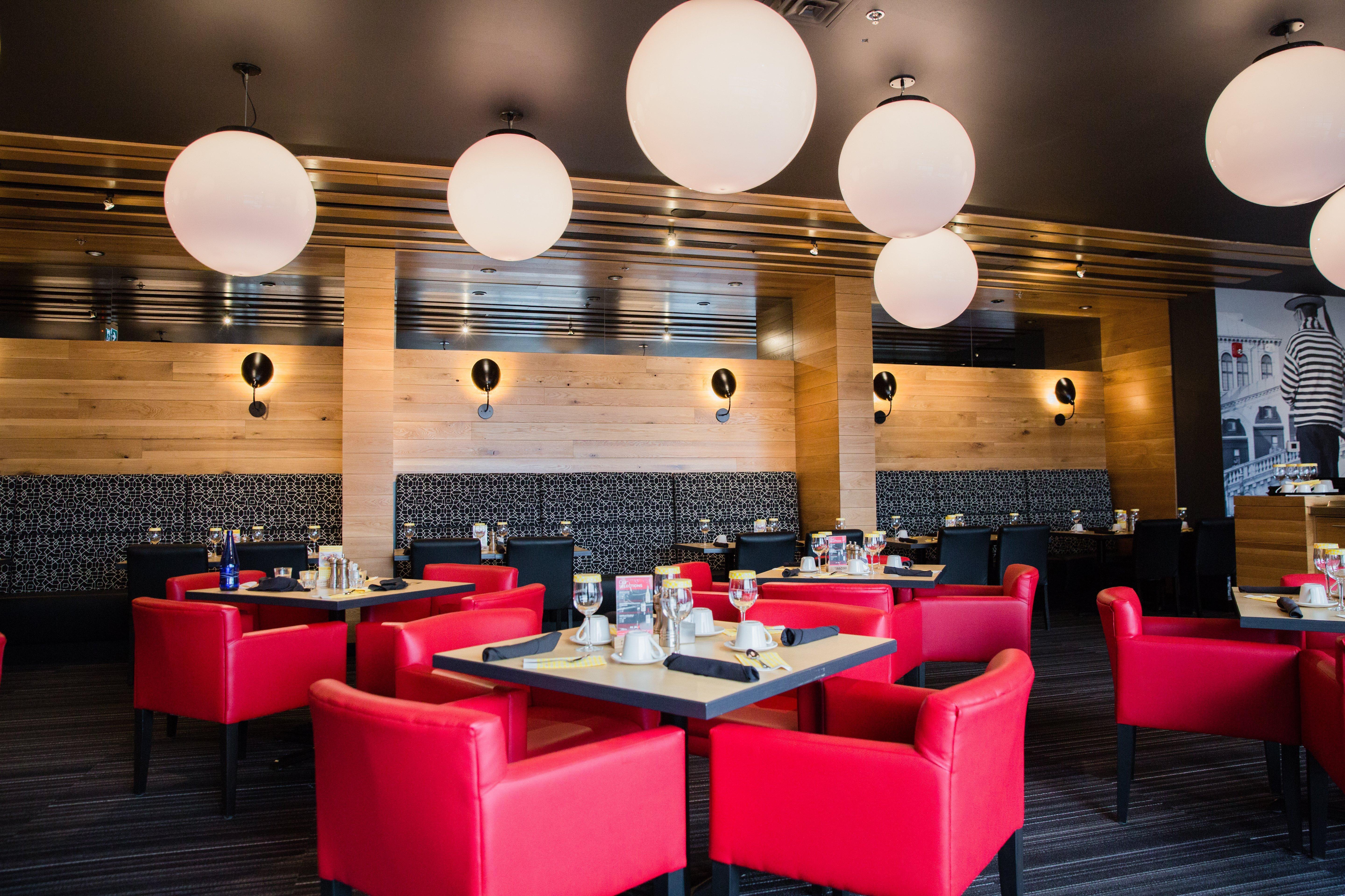 Holiday Inn Calgary South Conference Center מראה חיצוני תמונה
