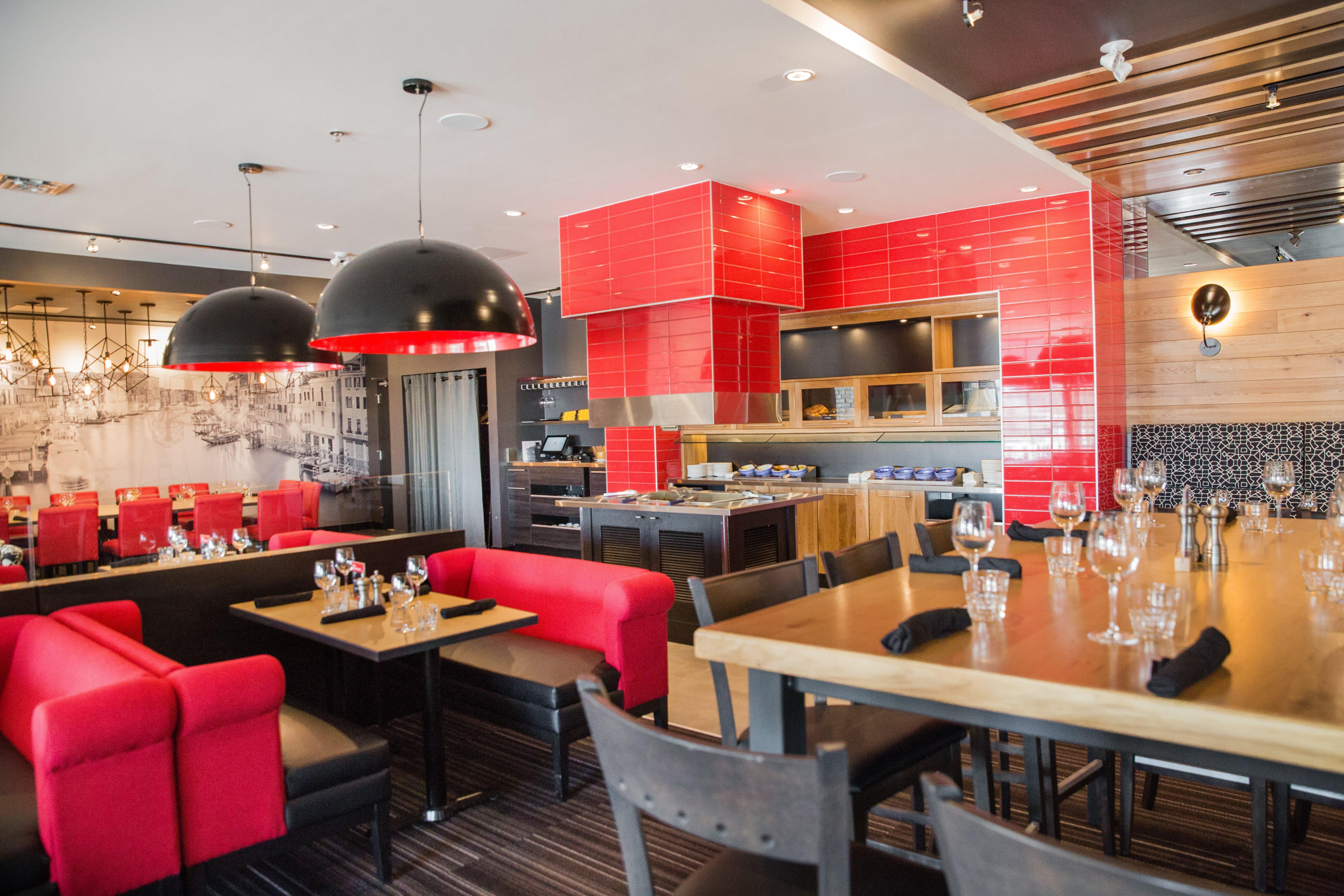 Holiday Inn Calgary South Conference Center מראה חיצוני תמונה